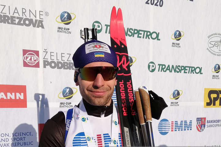 Биатлонист Руслан Ткаленко занял 2-е место в гонке преследования на этапе Кубка IBU