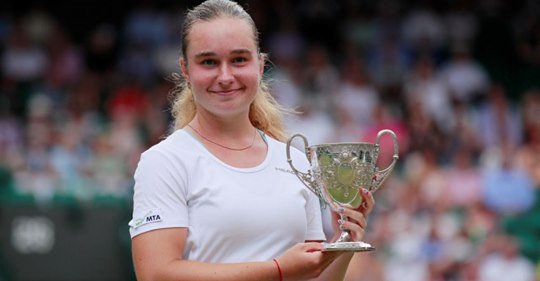 Украинская теннисистка Дарья Снигур стала победительницей юниорского Уимблдона