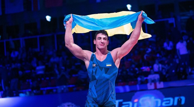 Семён Новиков стал чемпионом Европы по борьбе