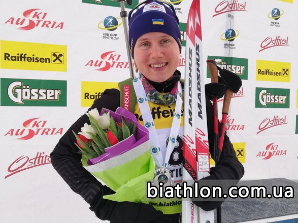 Биатлонистка Анастасия Меркушина заняла 2-е место в короткой индивидуальной гонке на этапе Кубка IBU