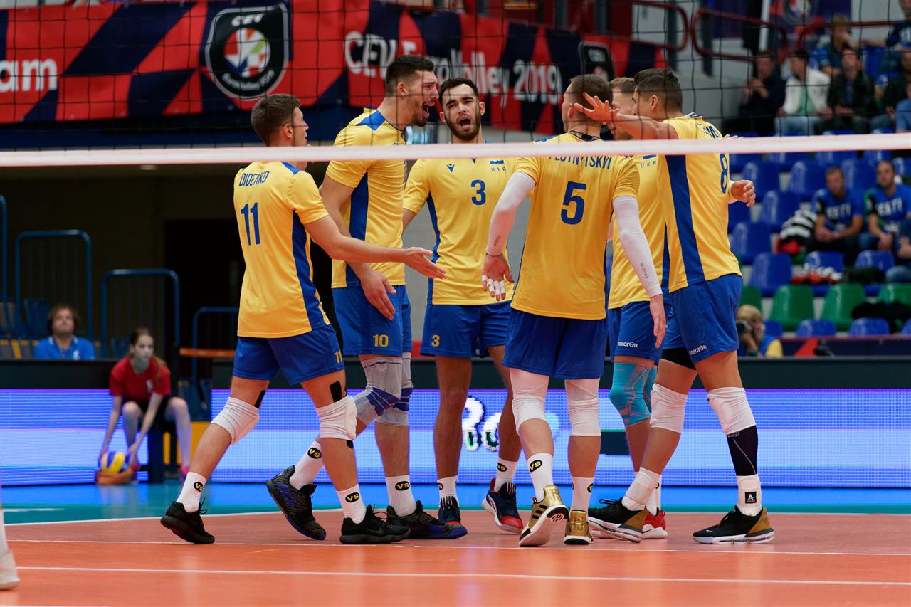 Сборная Украины по волейболу впервые вышла в плей-офф чемпионата Европы