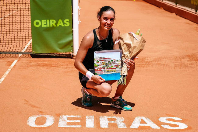 Ангелина Калинина выиграла турнир в Португалии